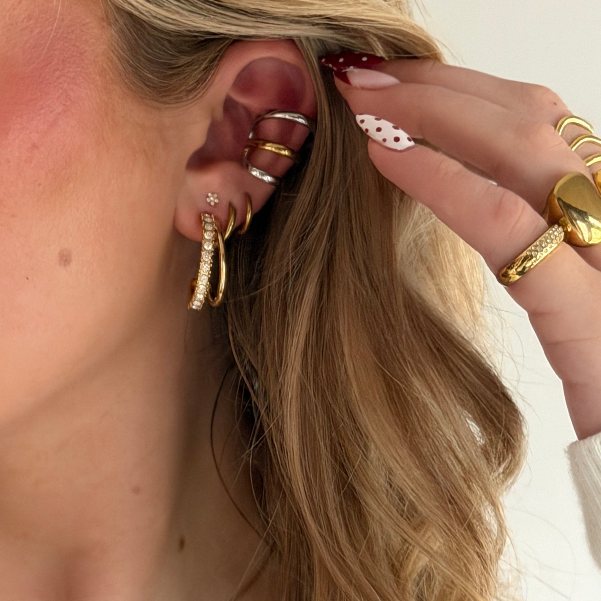 Half Glitter Hoop - Lunéah