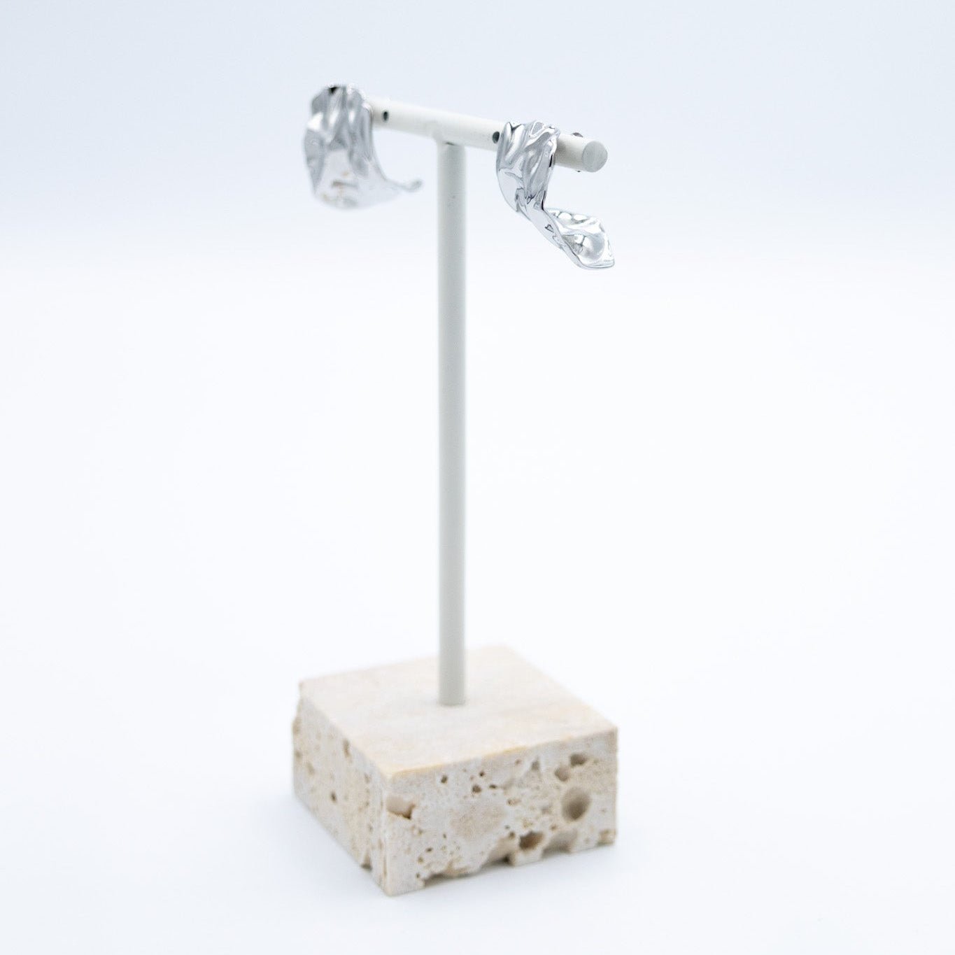 Molten Studs Earrings - Lunéah