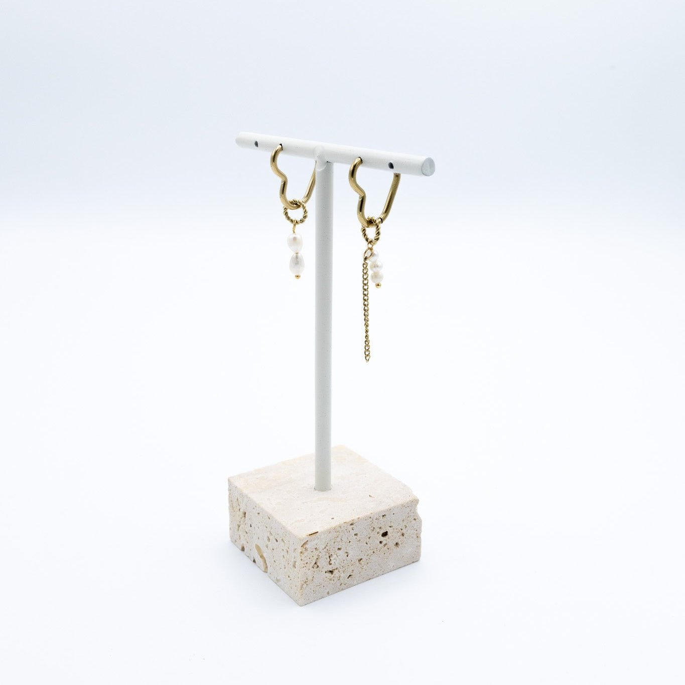 Pearl Heart Chain Earrings - Lunéah