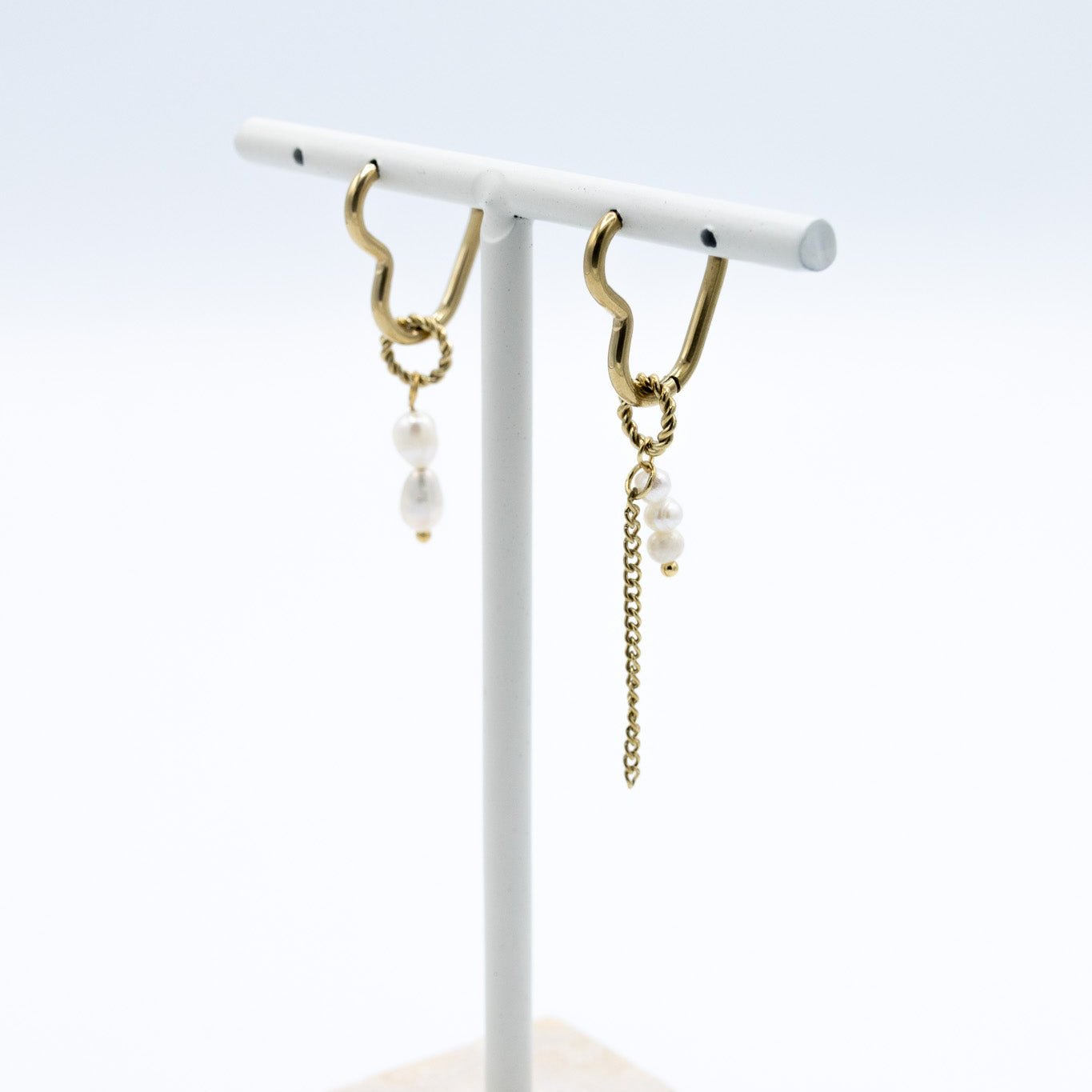 Pearl Heart Chain Earrings - Lunéah